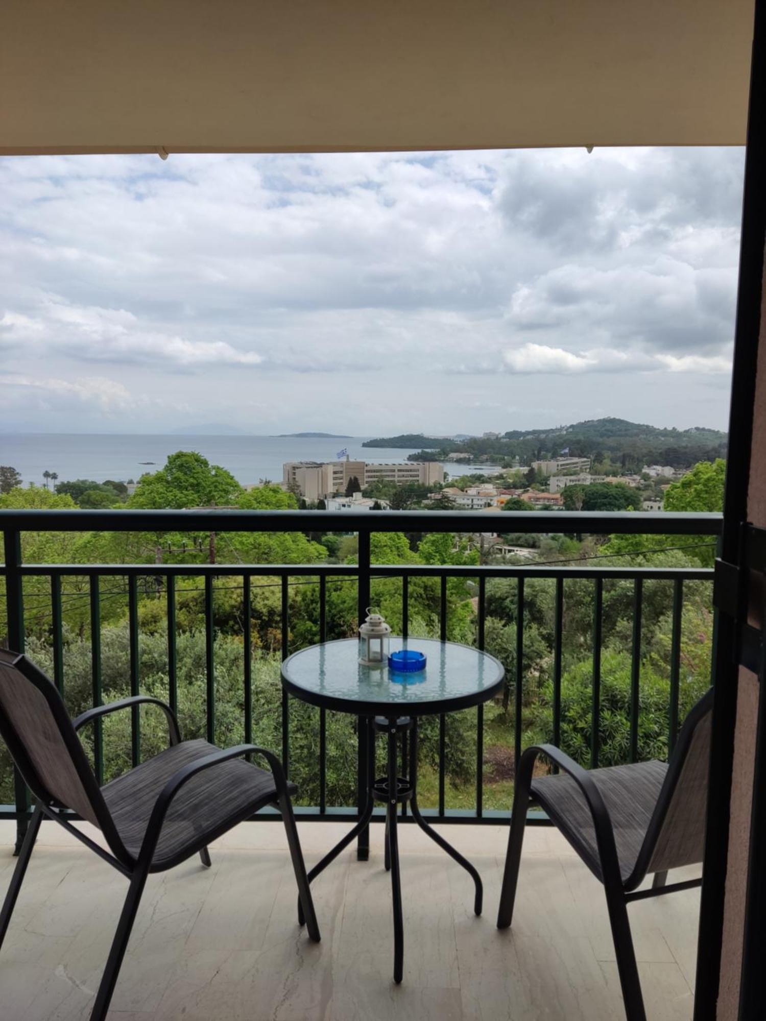 Blue & , - Corfu 1&2-3&4 * Dassia (Corfu)
