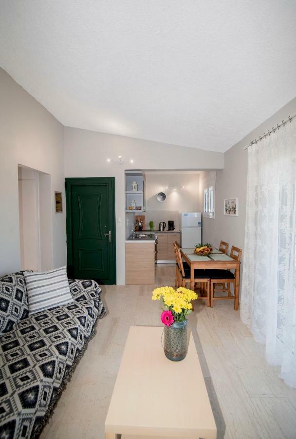 Blue&green Apts Dassia (Corfu)